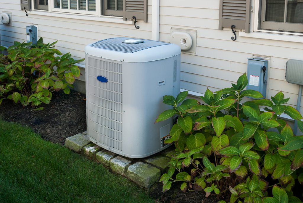 Heating and air conditioning inverter used to climatize a home